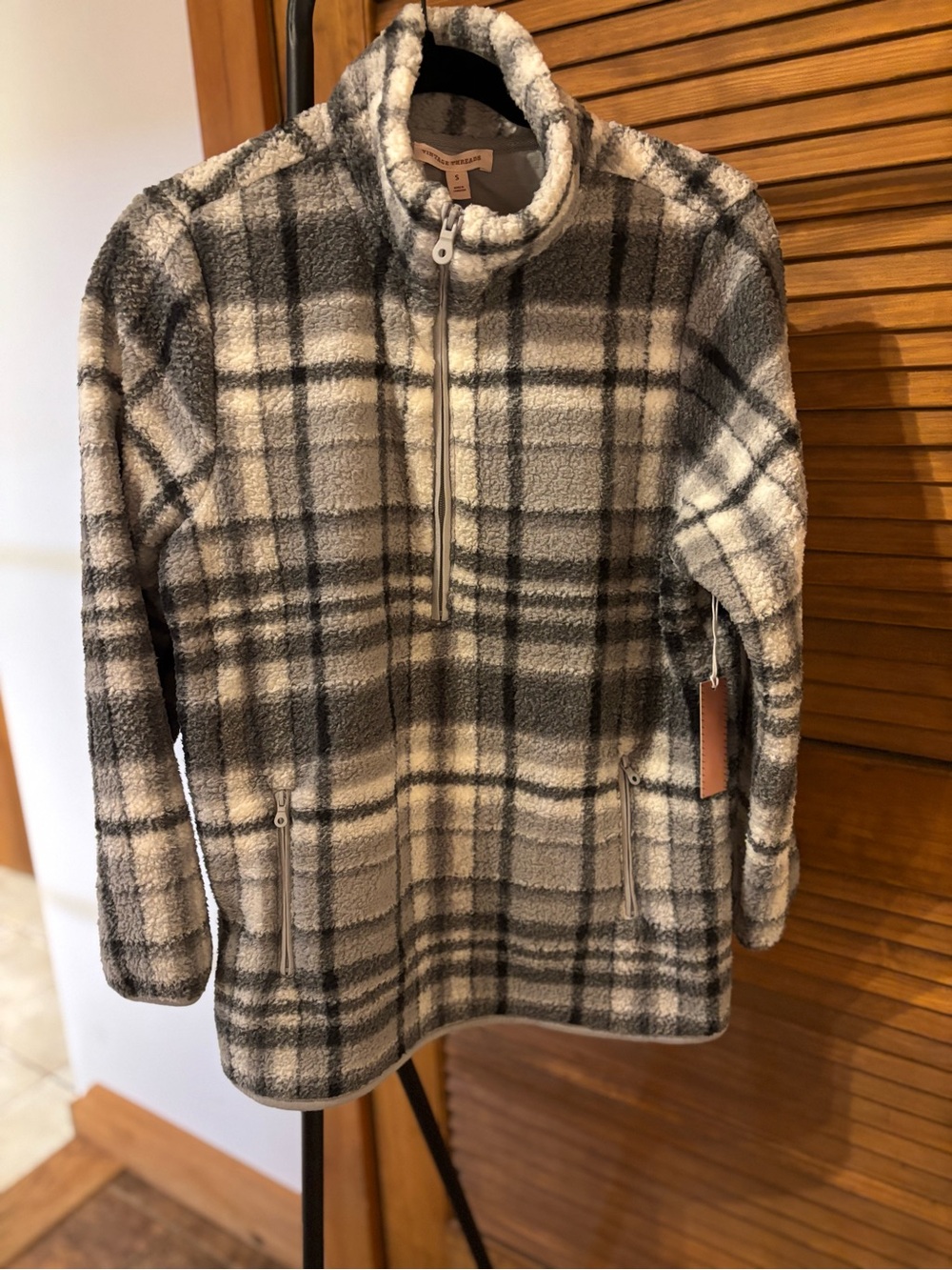 Cozy Plaid Sherpa Half-Zip Pullover - Gray & Cream